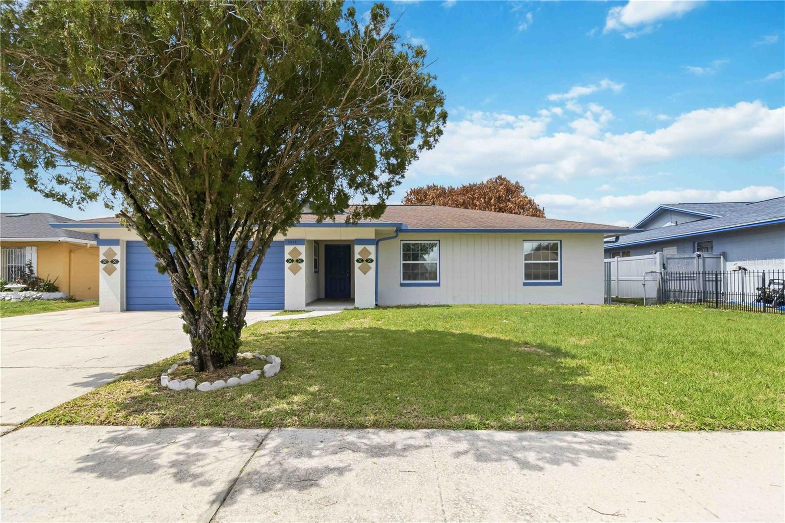 SOUTH POINTE - Residential