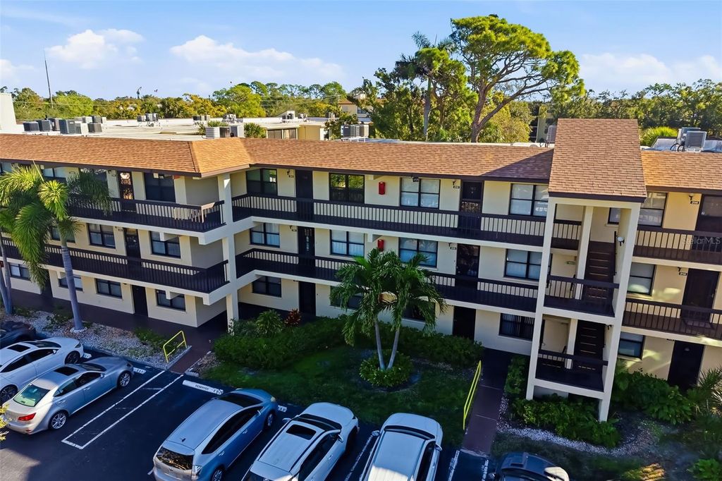 Photo of 425 30th Avenue W #C112, Bradenton, FL 34205 (MLS # A4678372)