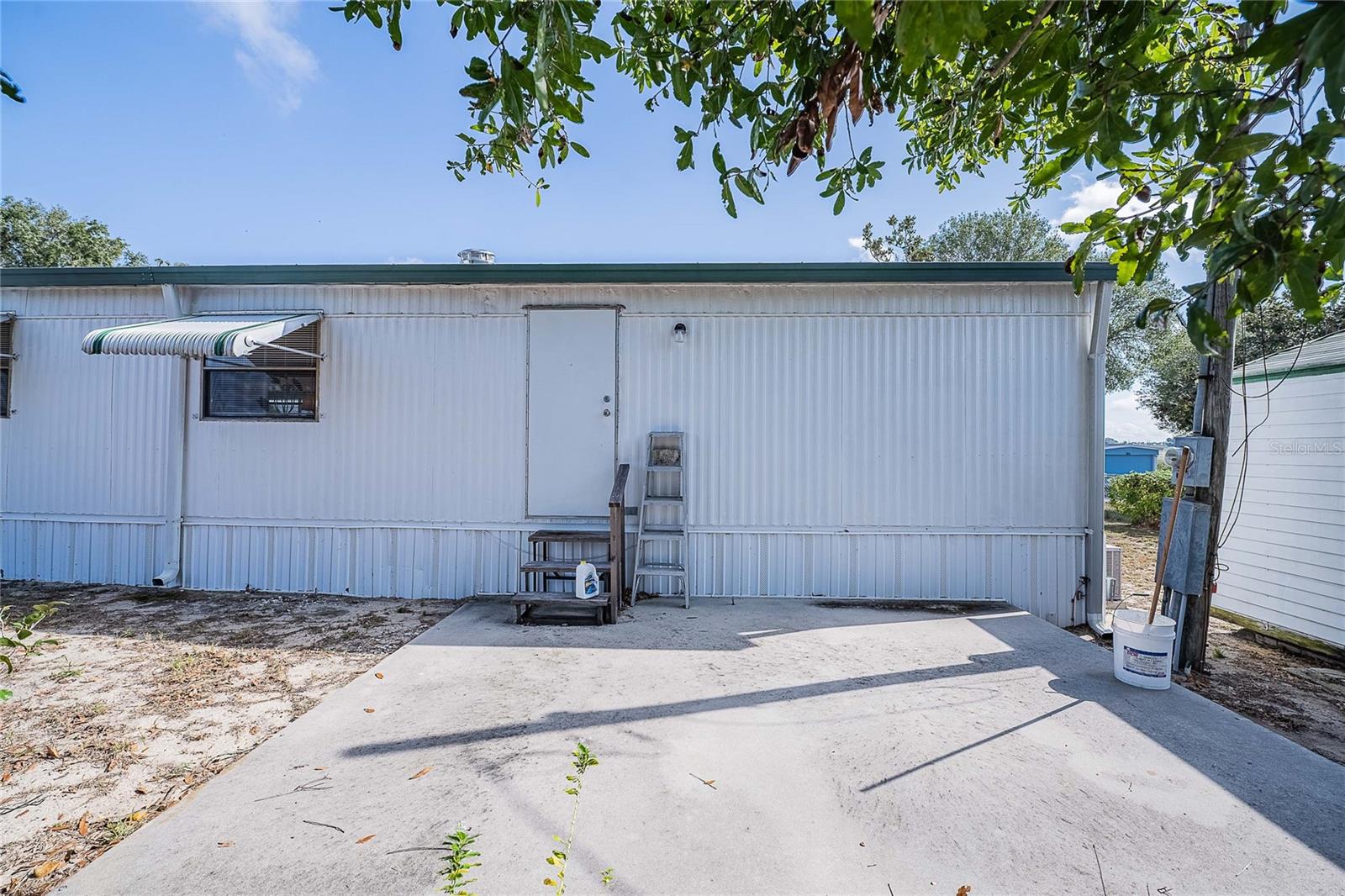 CAROLTON MANOR - Residential