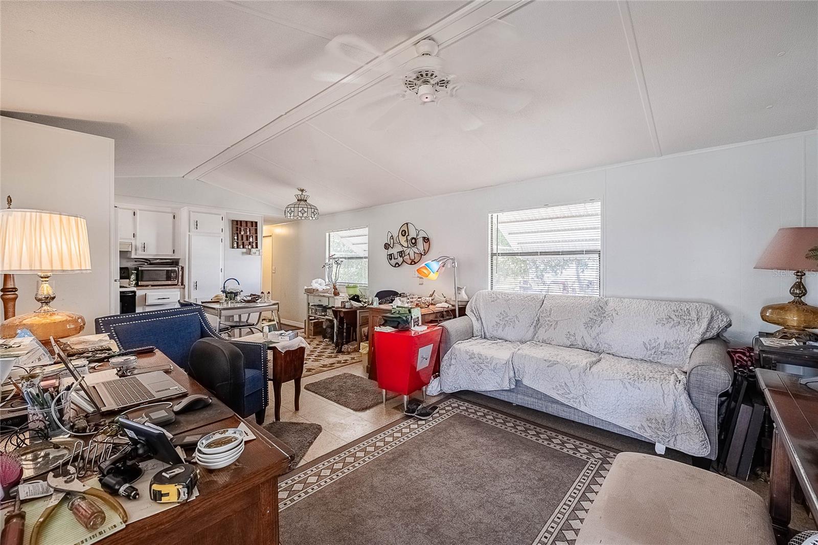 CAROLTON MANOR - Residential