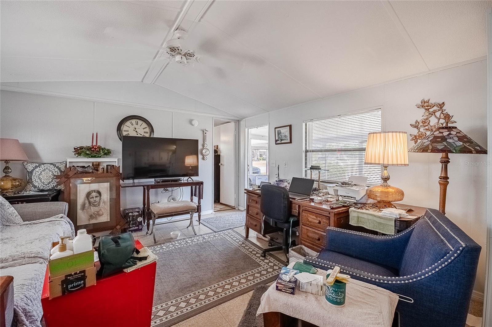 CAROLTON MANOR - Residential