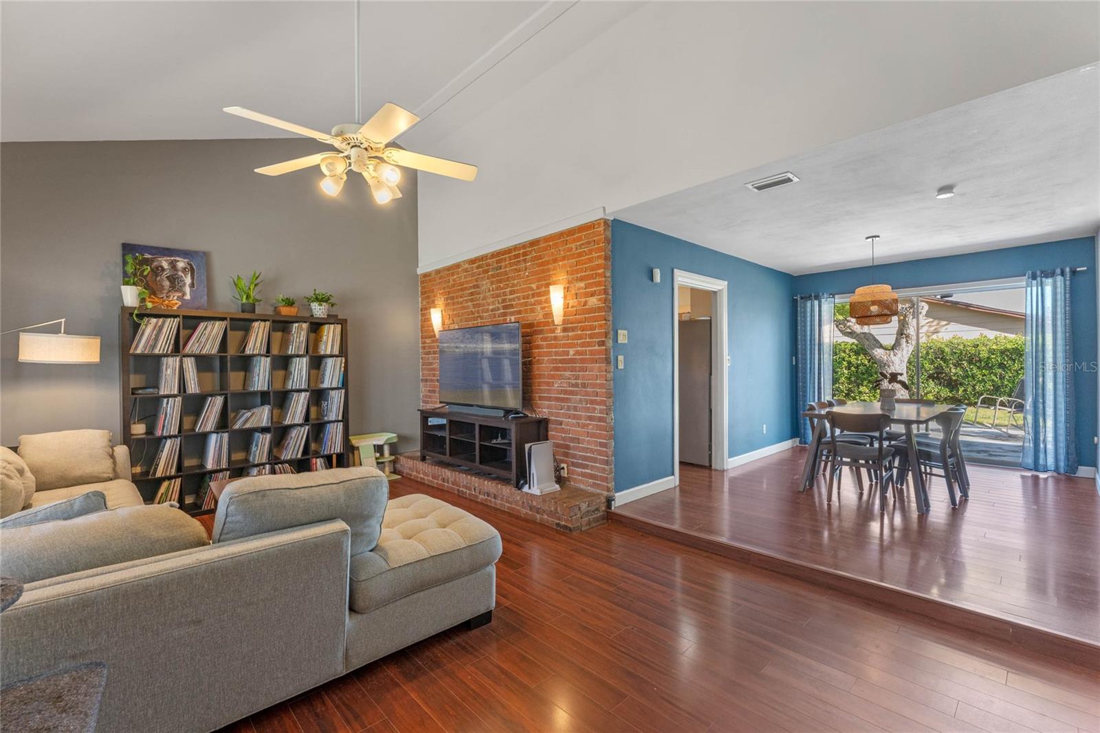 2805 BONGART ROAD