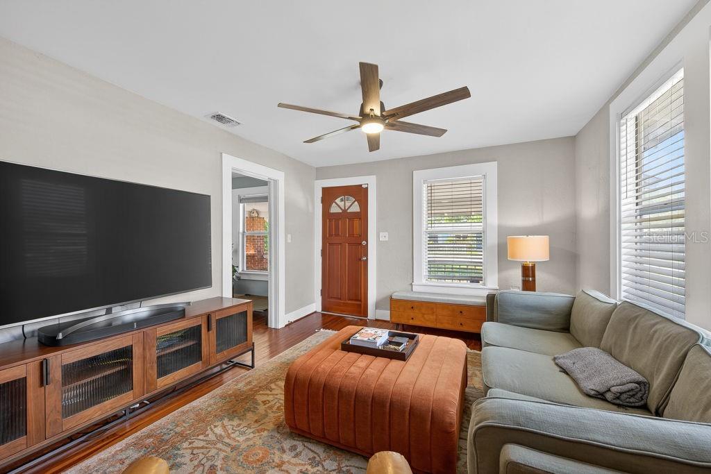 CHELSEA - Residential