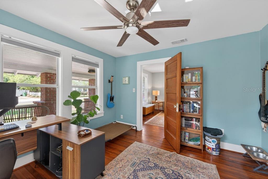 CHELSEA - Residential