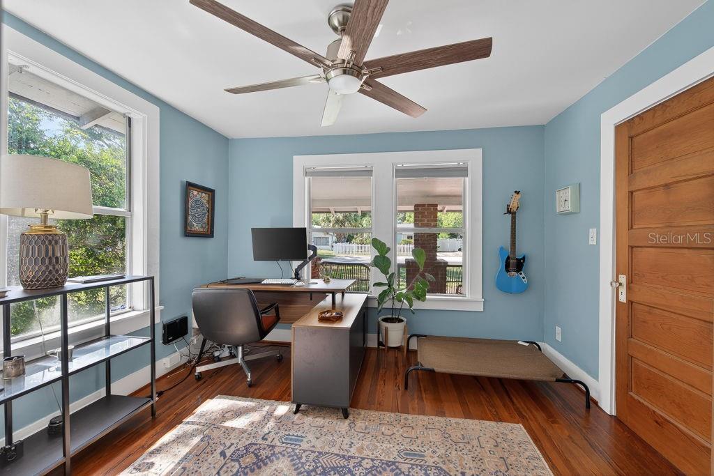 CHELSEA - Residential