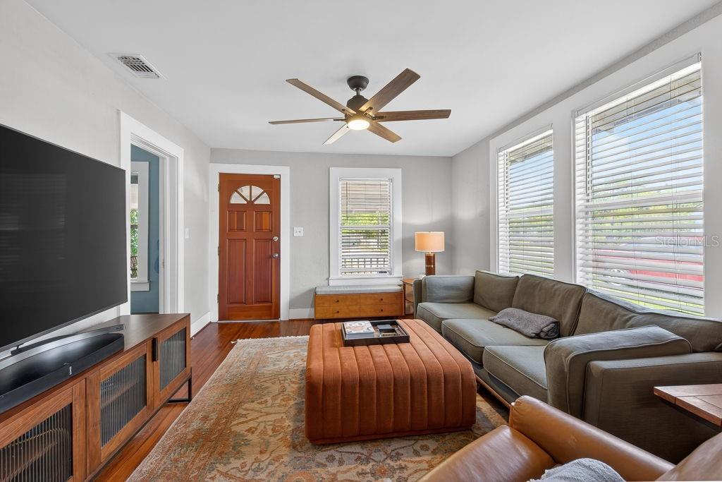CHELSEA - Residential