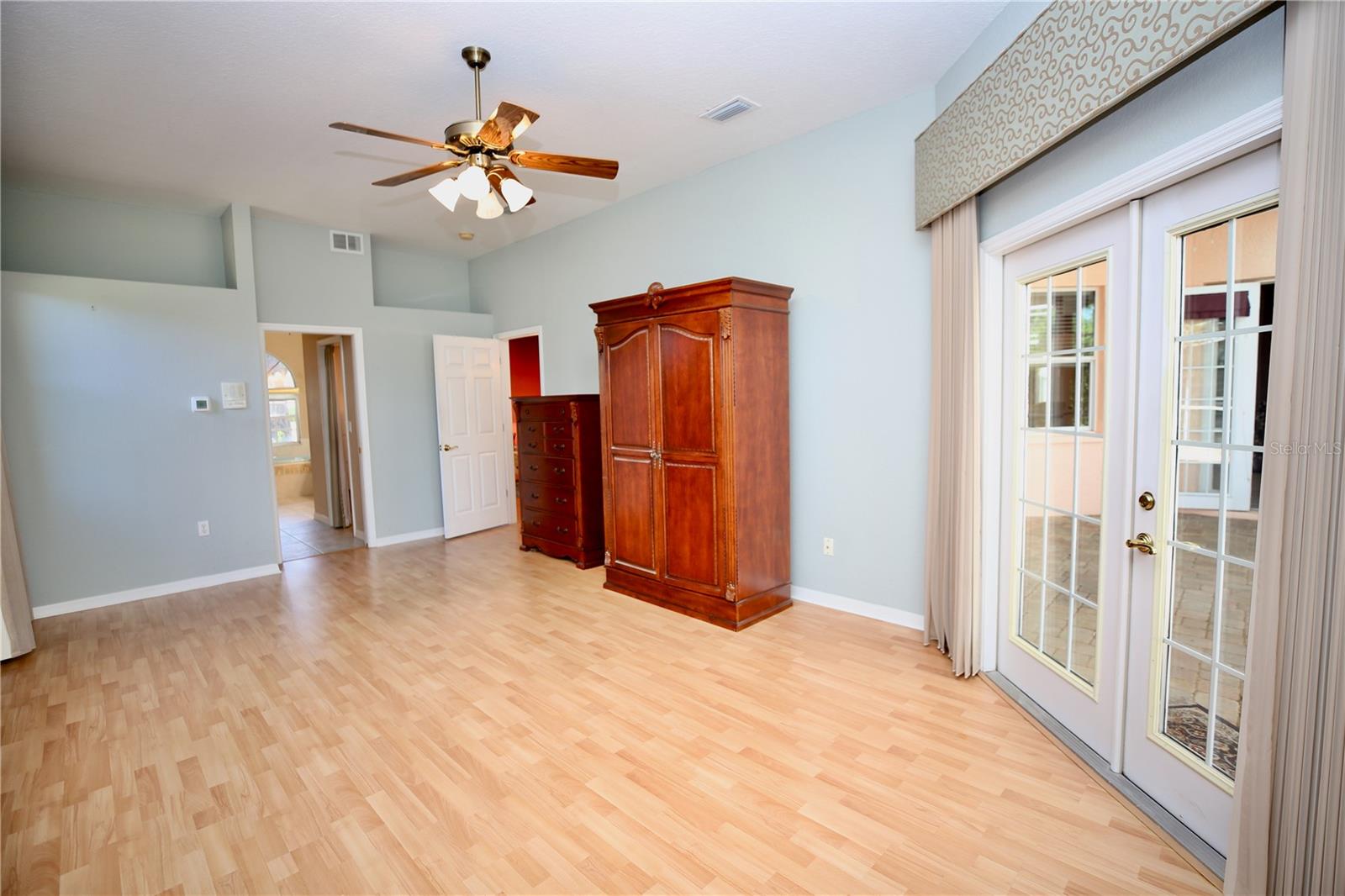 WATERFORD EAST - Residential