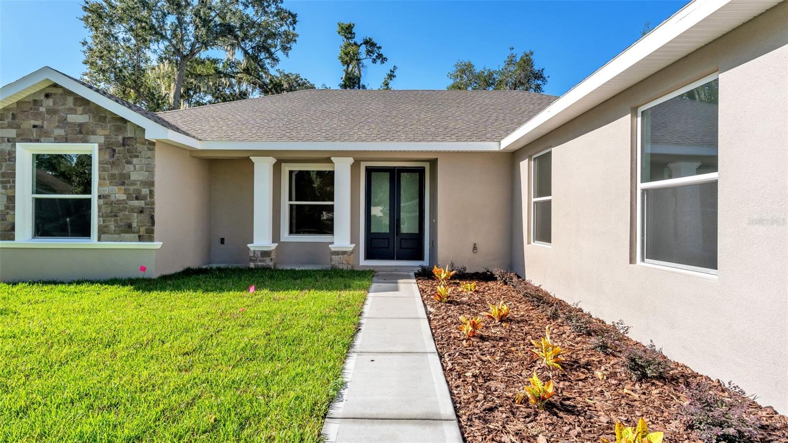 1022 BRIARWOOD DRIVE