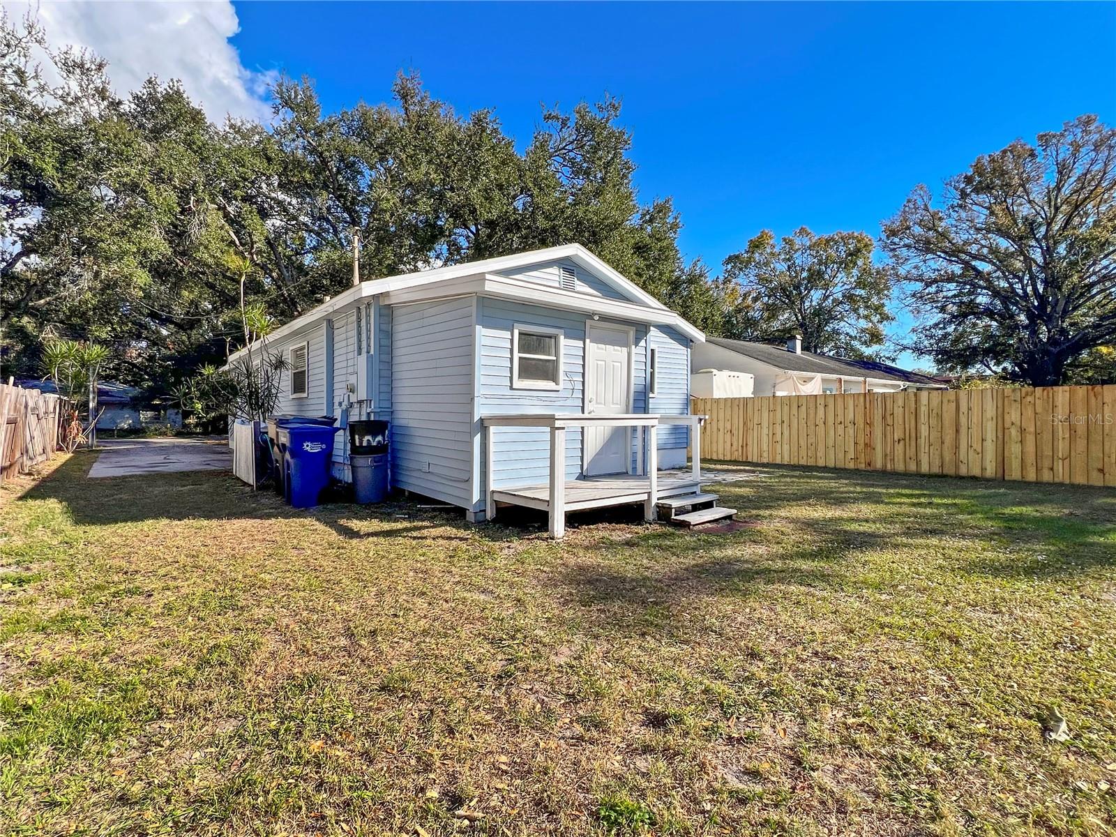 ROSEDALE MANOR - Residential