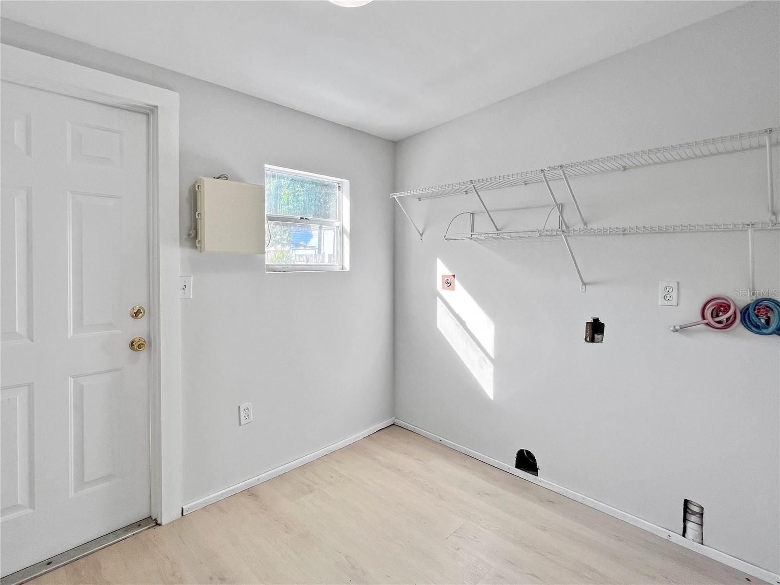 ROSEDALE MANOR - Residential