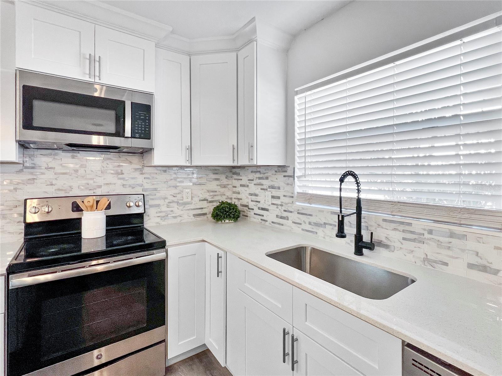 ROSEDALE MANOR - Residential