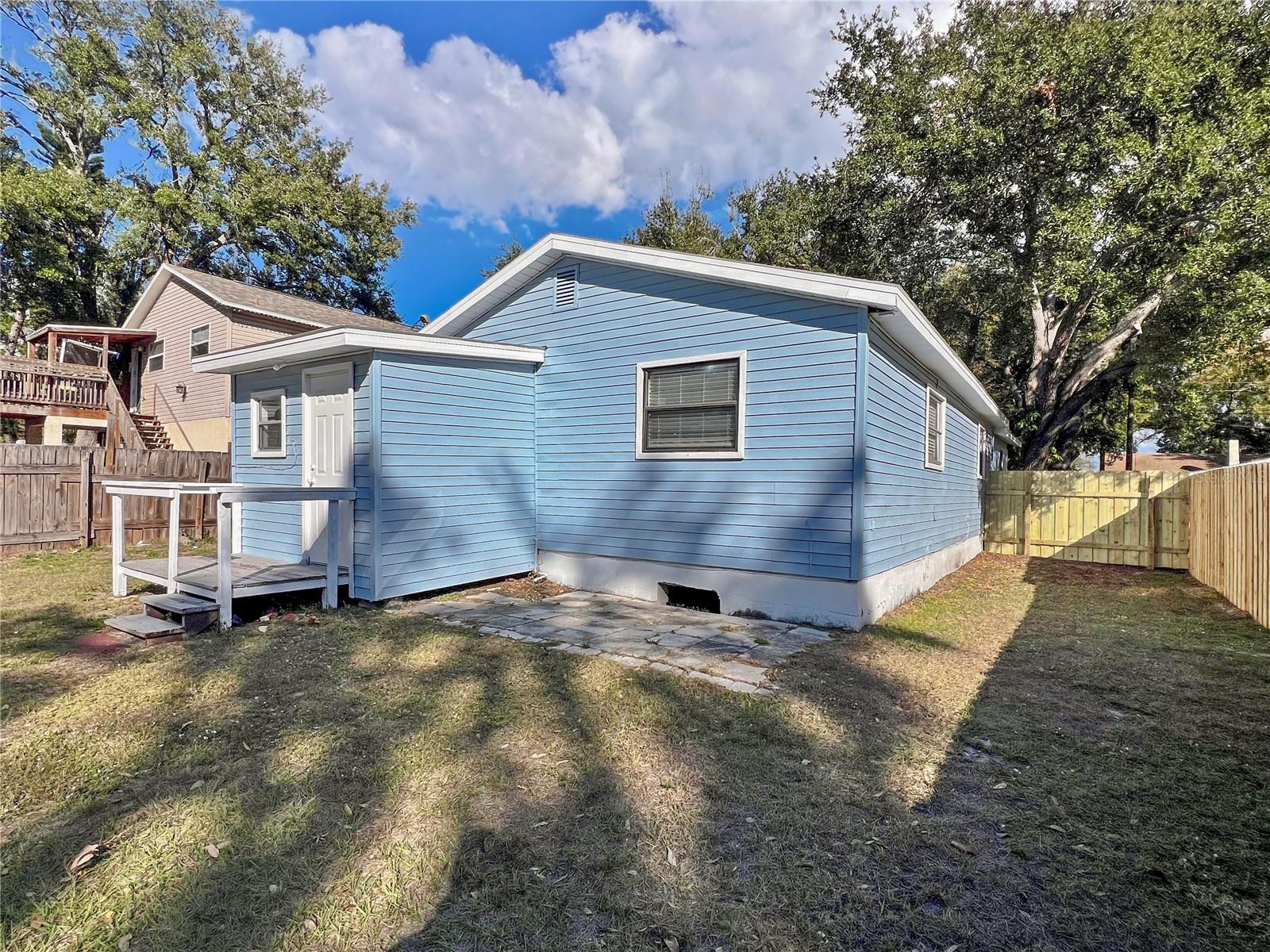 ROSEDALE MANOR - Residential