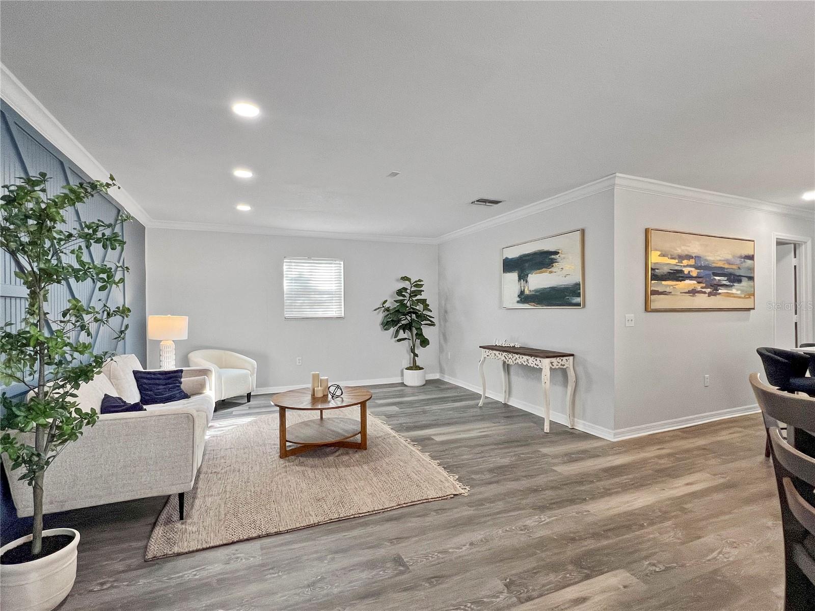 ROSEDALE MANOR - Residential