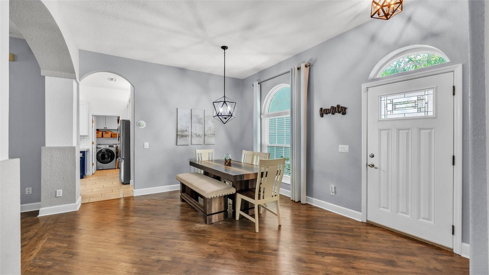 VALRICO GROVES - Residential