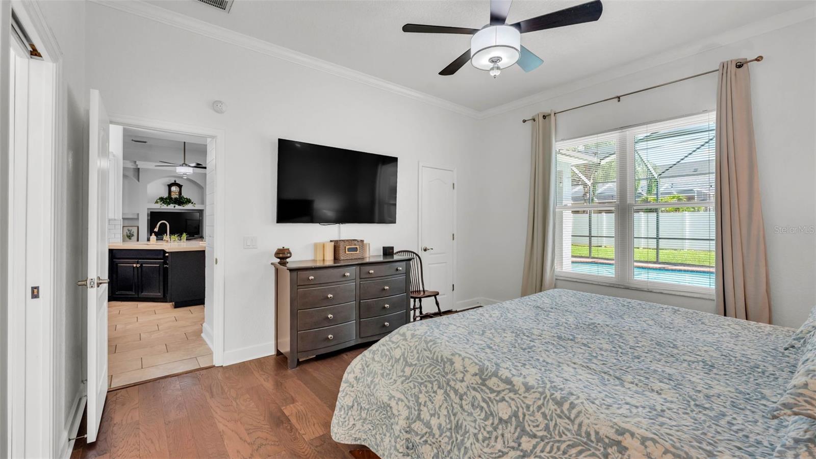 VALRICO GROVES - Residential