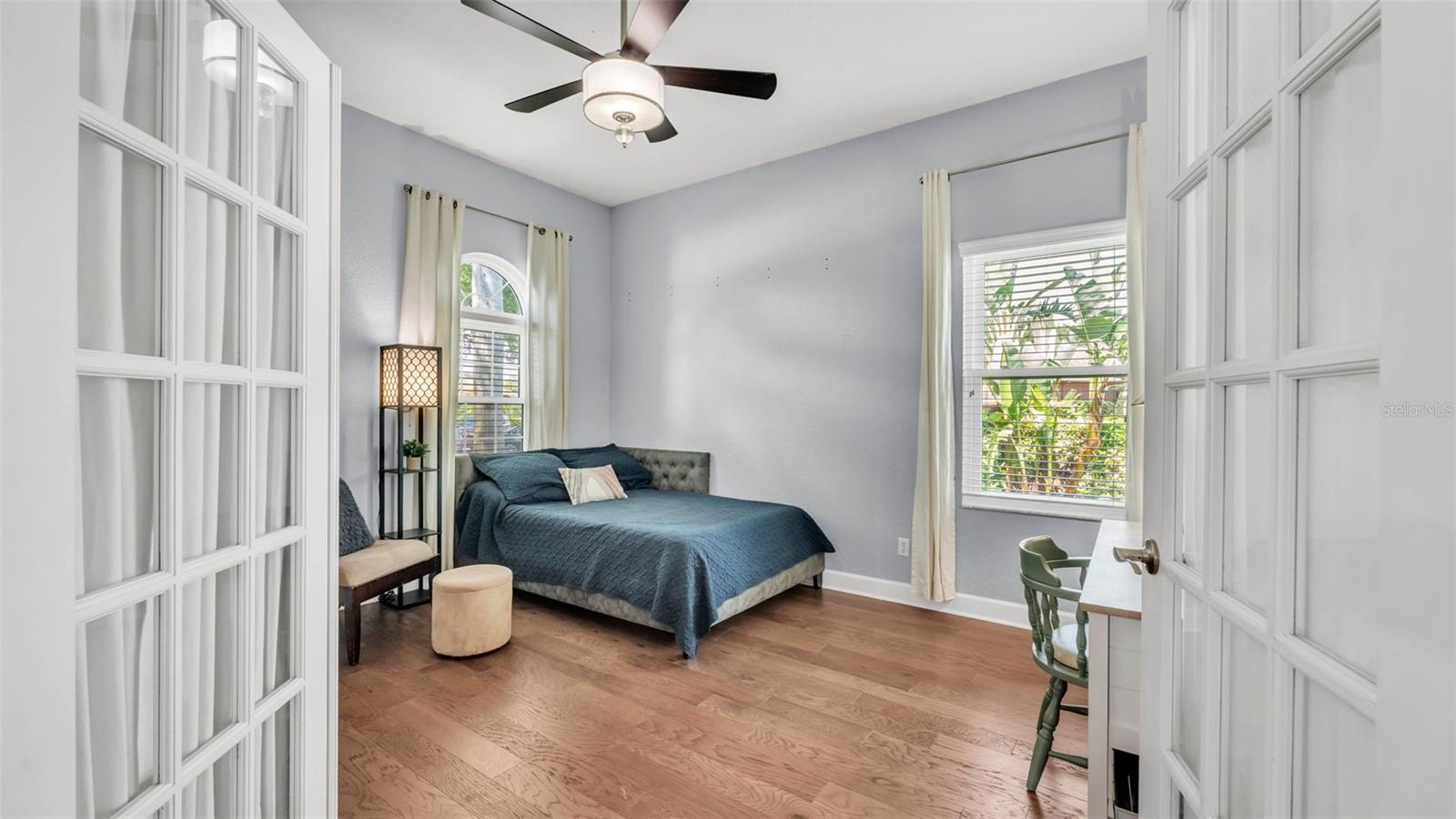 VALRICO GROVES - Residential