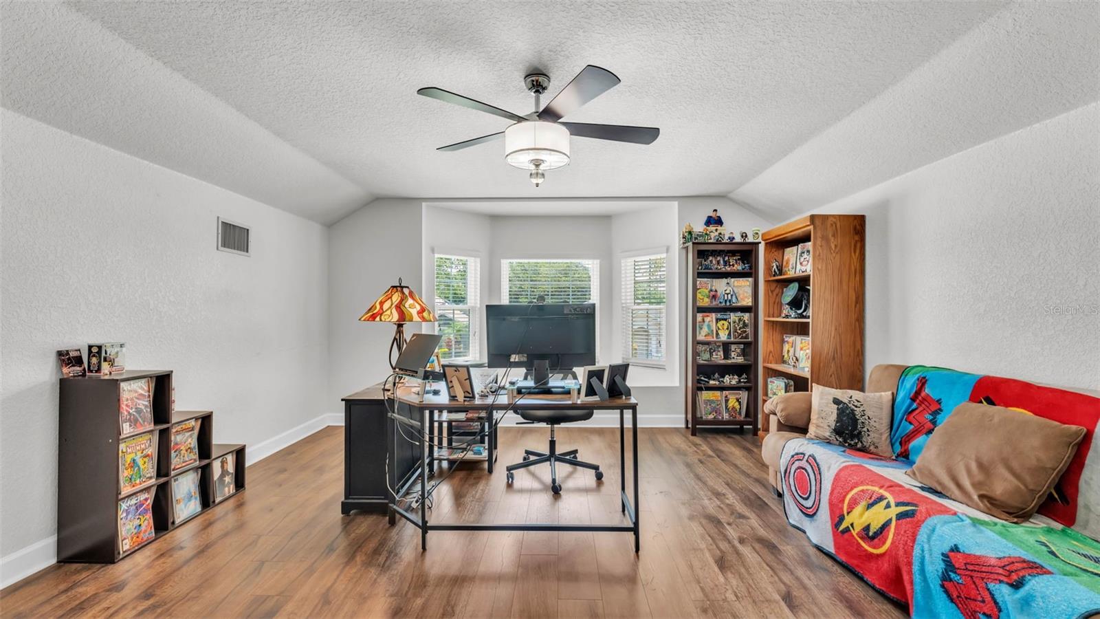 VALRICO GROVES - Residential