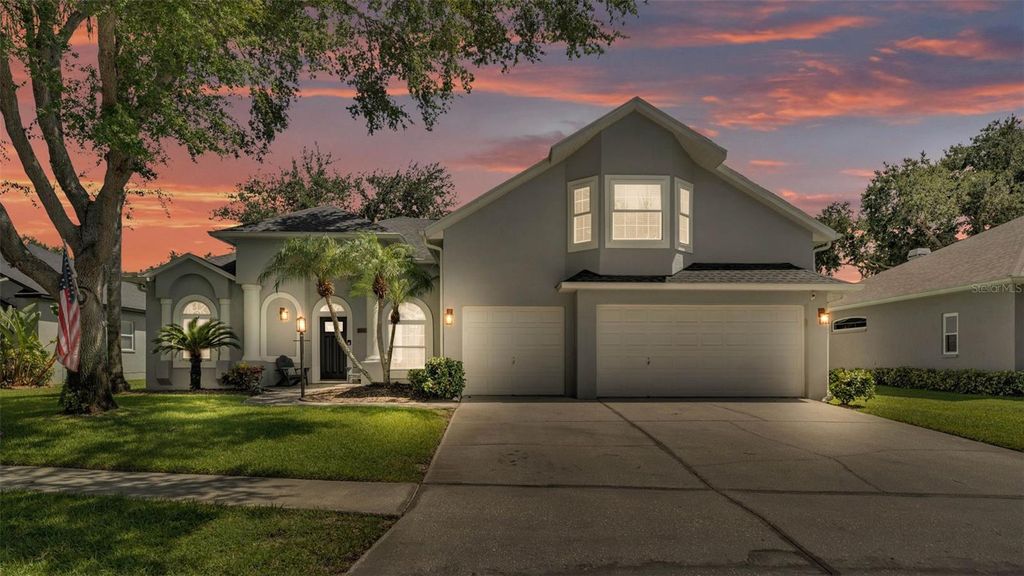 Photo of 3911 Smoke Rise Court, Valrico, FL 33594 (MLS # L4960784)