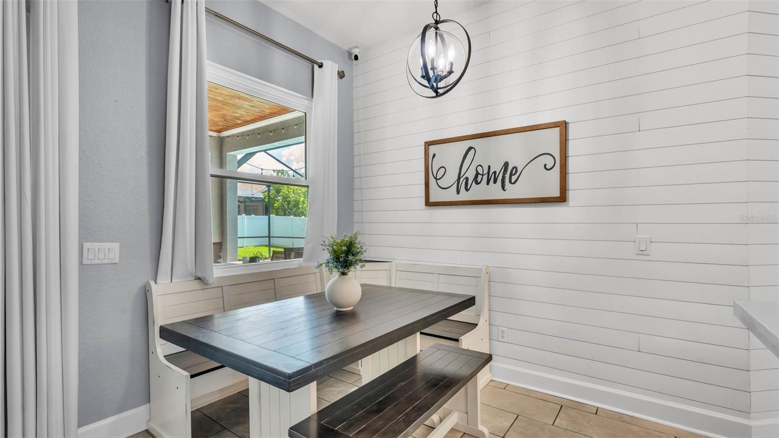 VALRICO GROVES - Residential