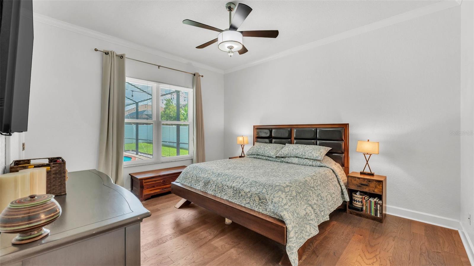 VALRICO GROVES - Residential