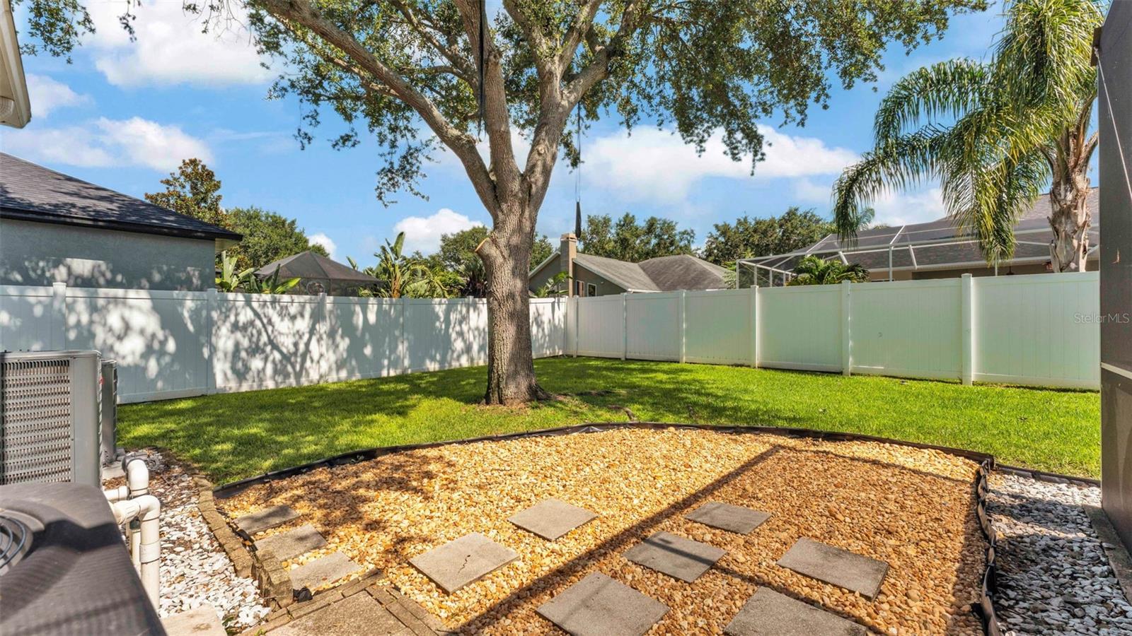 VALRICO GROVES - Residential