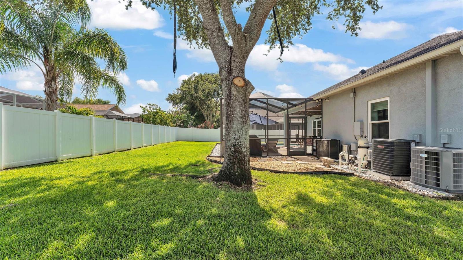 VALRICO GROVES - Residential