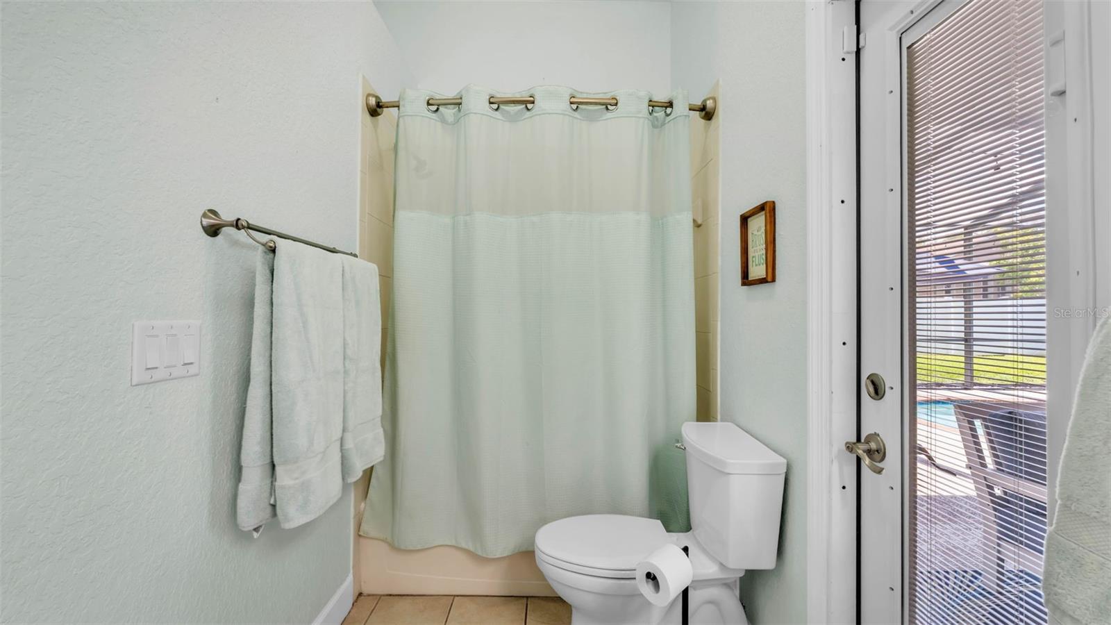 VALRICO GROVES - Residential