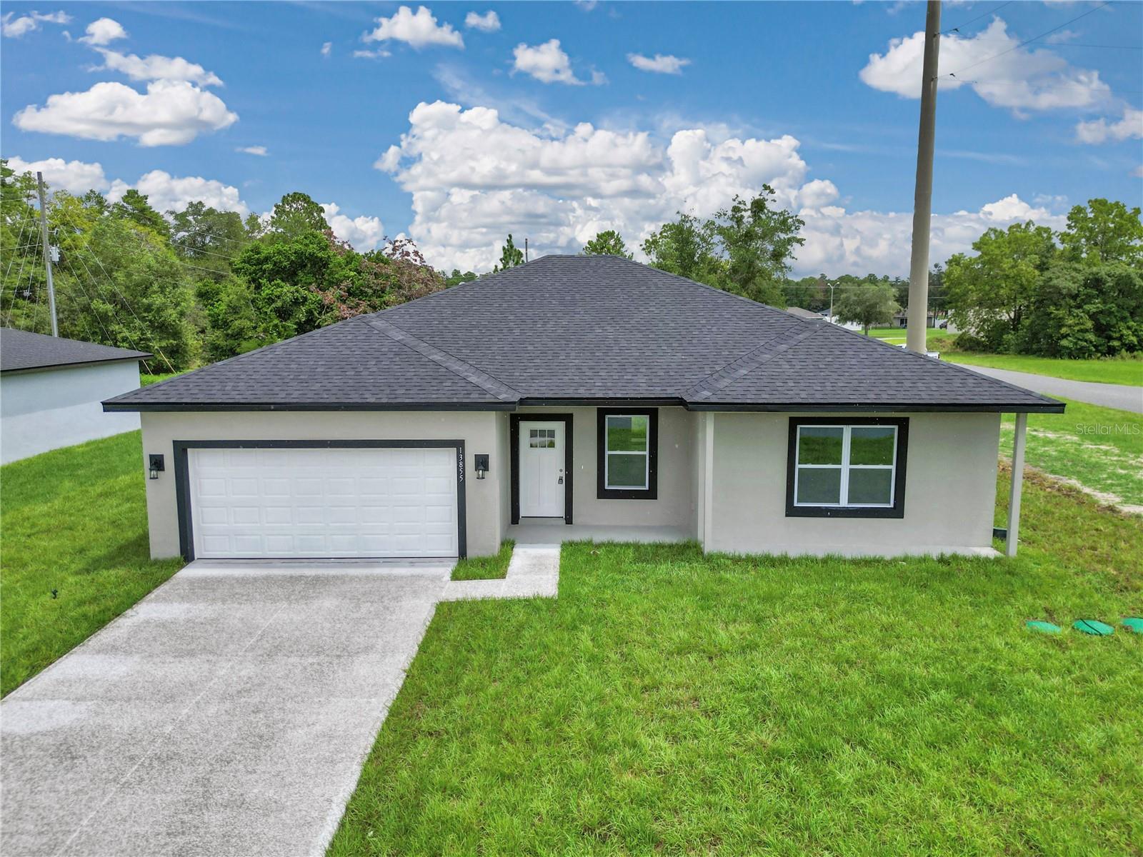 New Construction 4 Beds / 2.5 Baths for Rent.
Amazing corner-lot home located close to Highway 484, offering easy access to all major roads and convenient commuting. This spacious home boasts over 2,400 total sq ft with 1,816 heated living space, providing plenty of room for families and entertaining.
The master suite features dual walk-in closets, an oversized shower, a separate soaking tub for ultimate relaxation, and dual sinks with modern fixtures.
The kitchen is a chef’s dream with stainless steel appliances, a large quartz countertop island perfect for meal prep and gatherings, and an open floor plan that flows seamlessly into the living and dining areas.
A new washer and dryer will be installed prior to move-in for your convenience.
Enjoy the Florida lifestyle with an oversized lanai ideal for outdoor living, plus close proximity to several natural attractions, parks, and recreational areas in Ocala.
