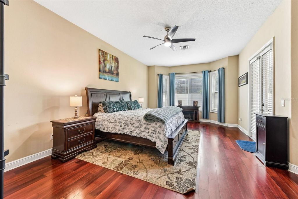 Photo of 910 Parasol Place, Oviedo, FL 32766 (MLS # O6402683)