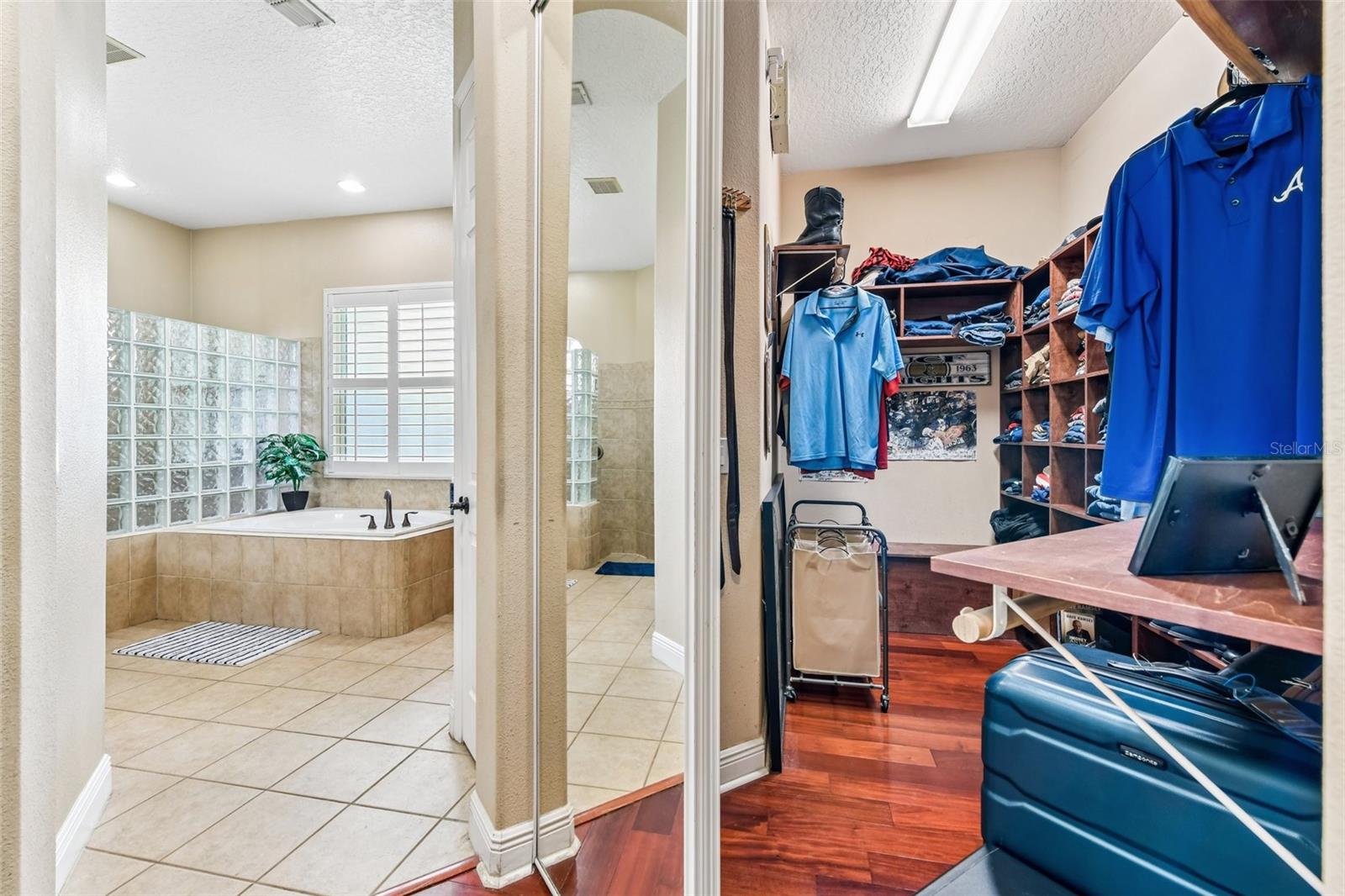 SANCTUARY PH 1 VILLAGE 6 - Residential