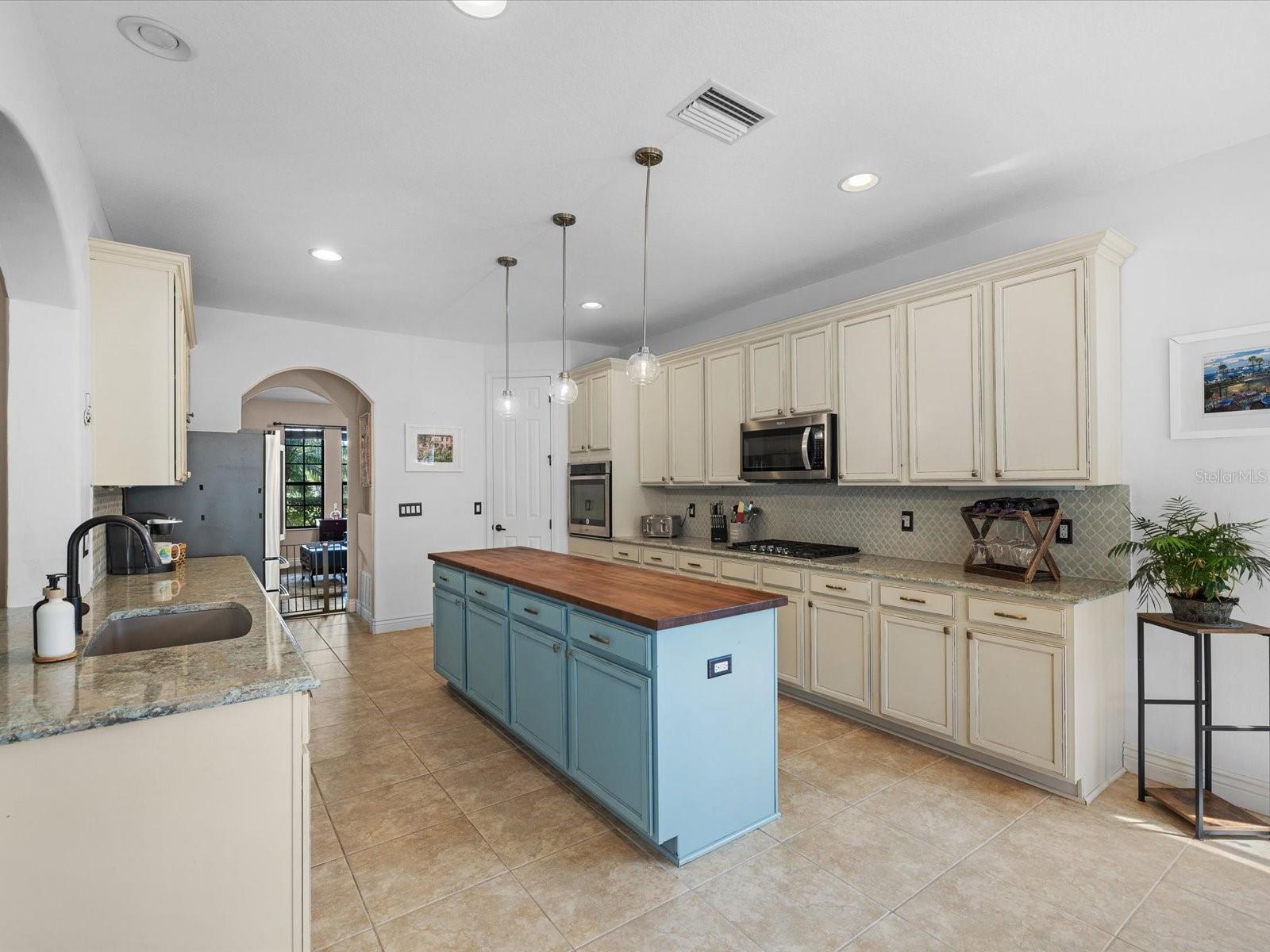 OAKSTEAD PRCL 2 A-7 B-4 & Z - Residential