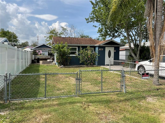 7104 FAIR LN, HUDSON, FL 34667 - Image d94fa2ef0958d8047baf68ab800c7e0e/2704944757