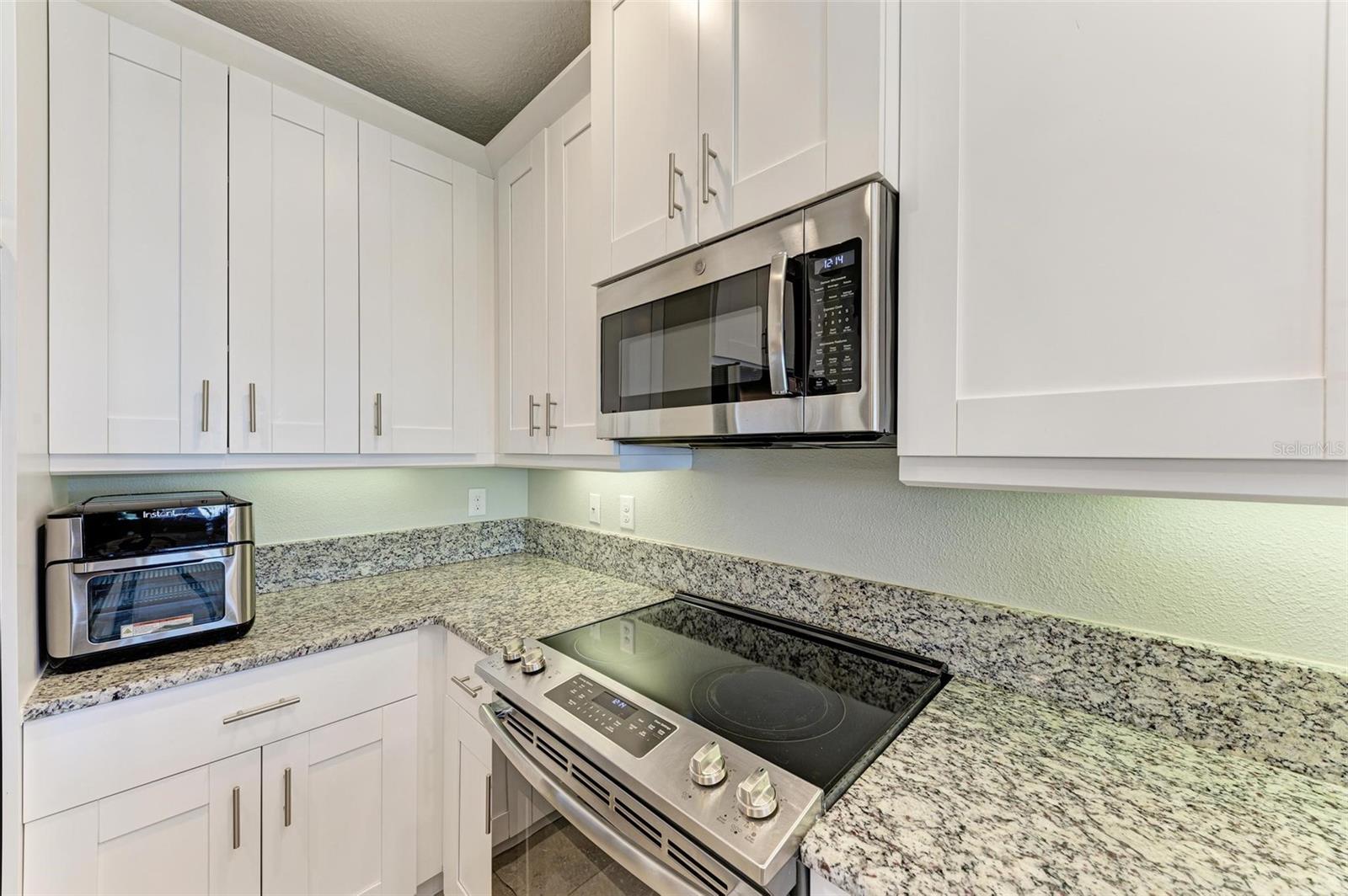 PALMA SOLA BAY CLUB PH 19A - Residential