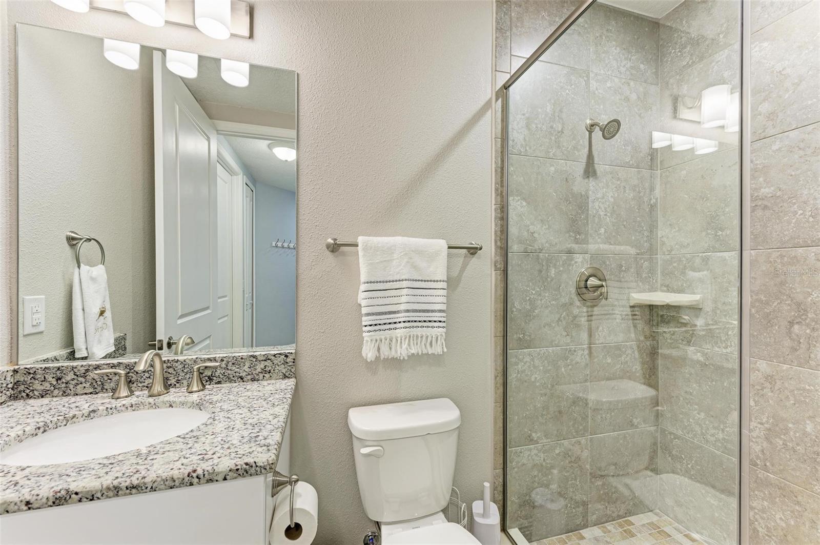 PALMA SOLA BAY CLUB PH 19A - Residential