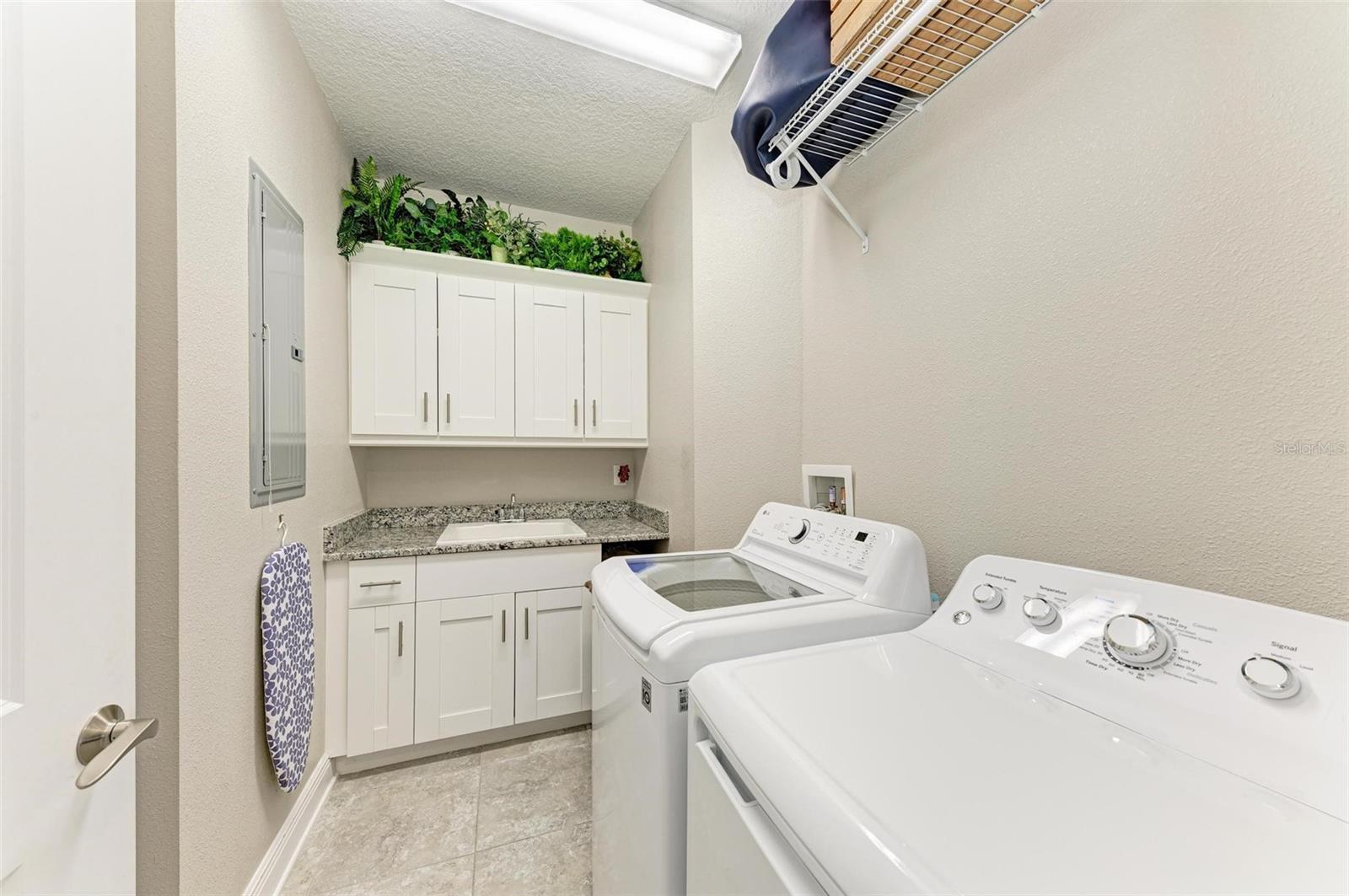 PALMA SOLA BAY CLUB PH 19A - Residential