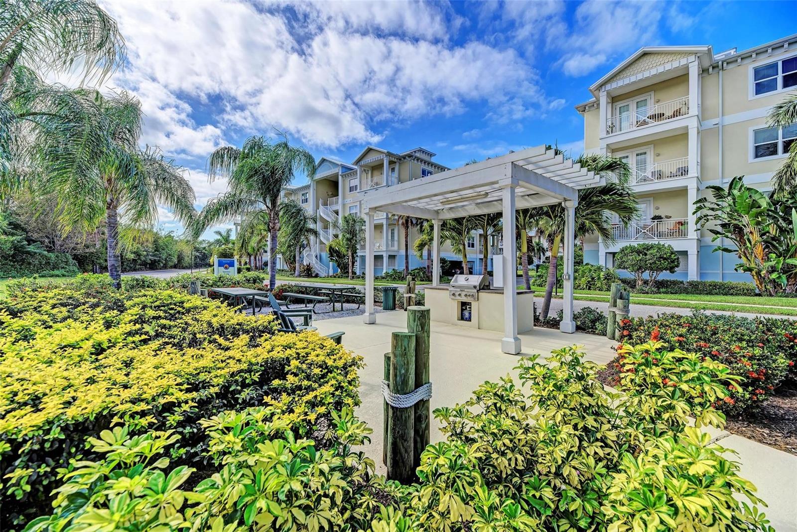 PALMA SOLA BAY CLUB PH 19A - Residential