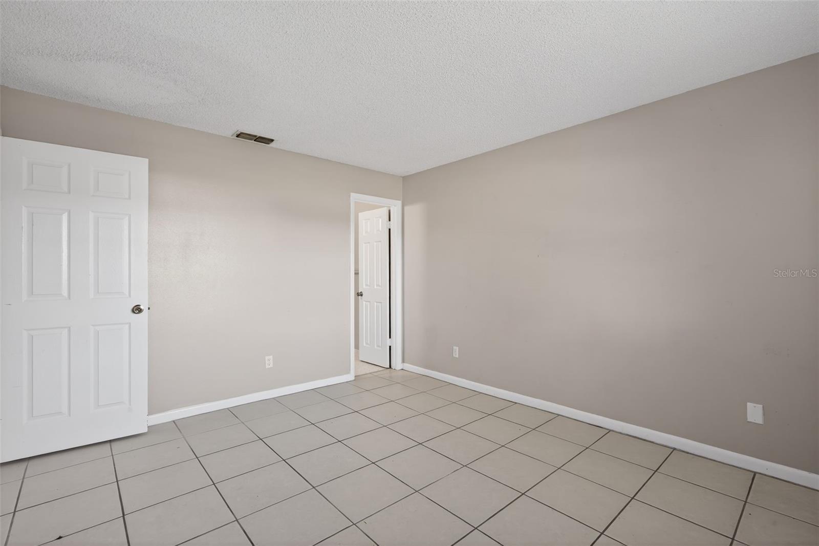 SPRING LAKE SEC 01 - Residential Income