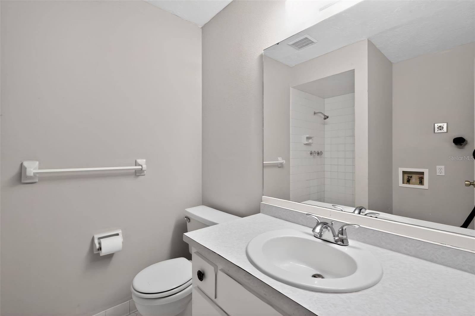 SPRING LAKE SEC 01 - Residential Income