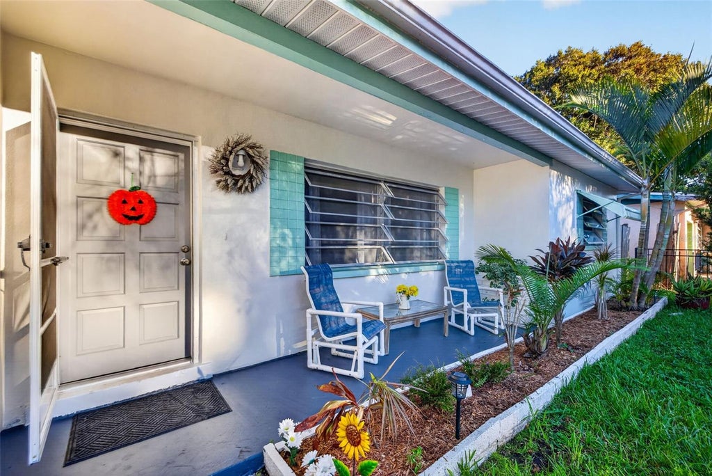 Photo of 1835 West Drive, Clearwater, FL 33755 (MLS # TB8557579)