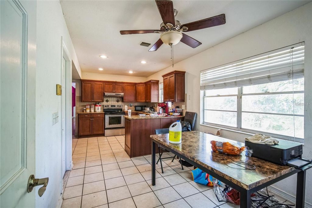 Photo of 2210 Wallwood Place, Brandon, FL 33510 (MLS # TB8412689)