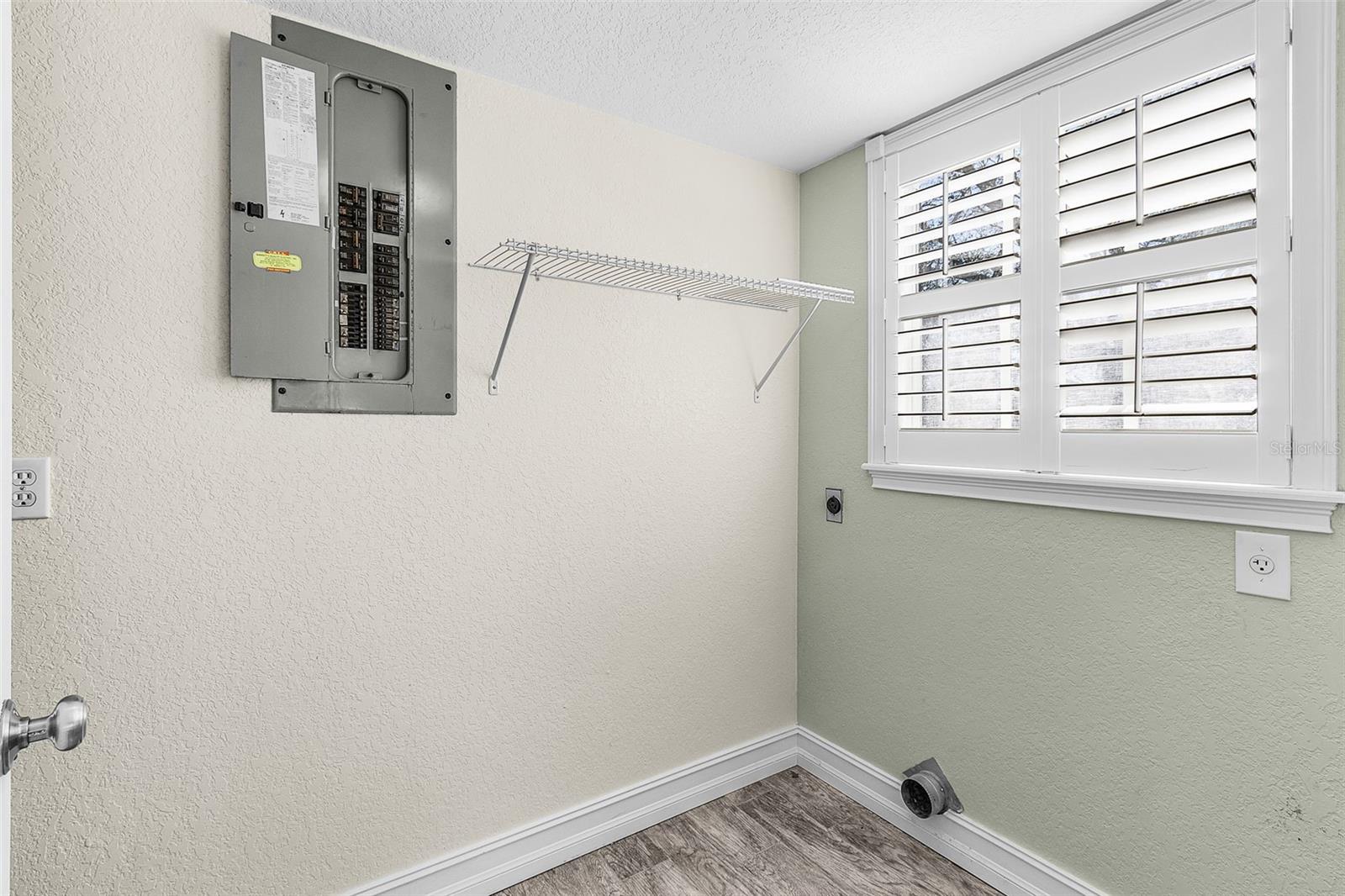 TYLER & DARLING ADD 01 - Residential