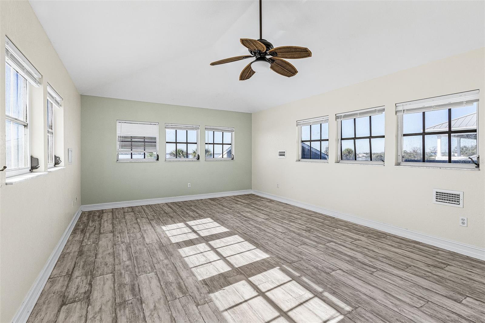 TYLER & DARLING ADD 01 - Residential