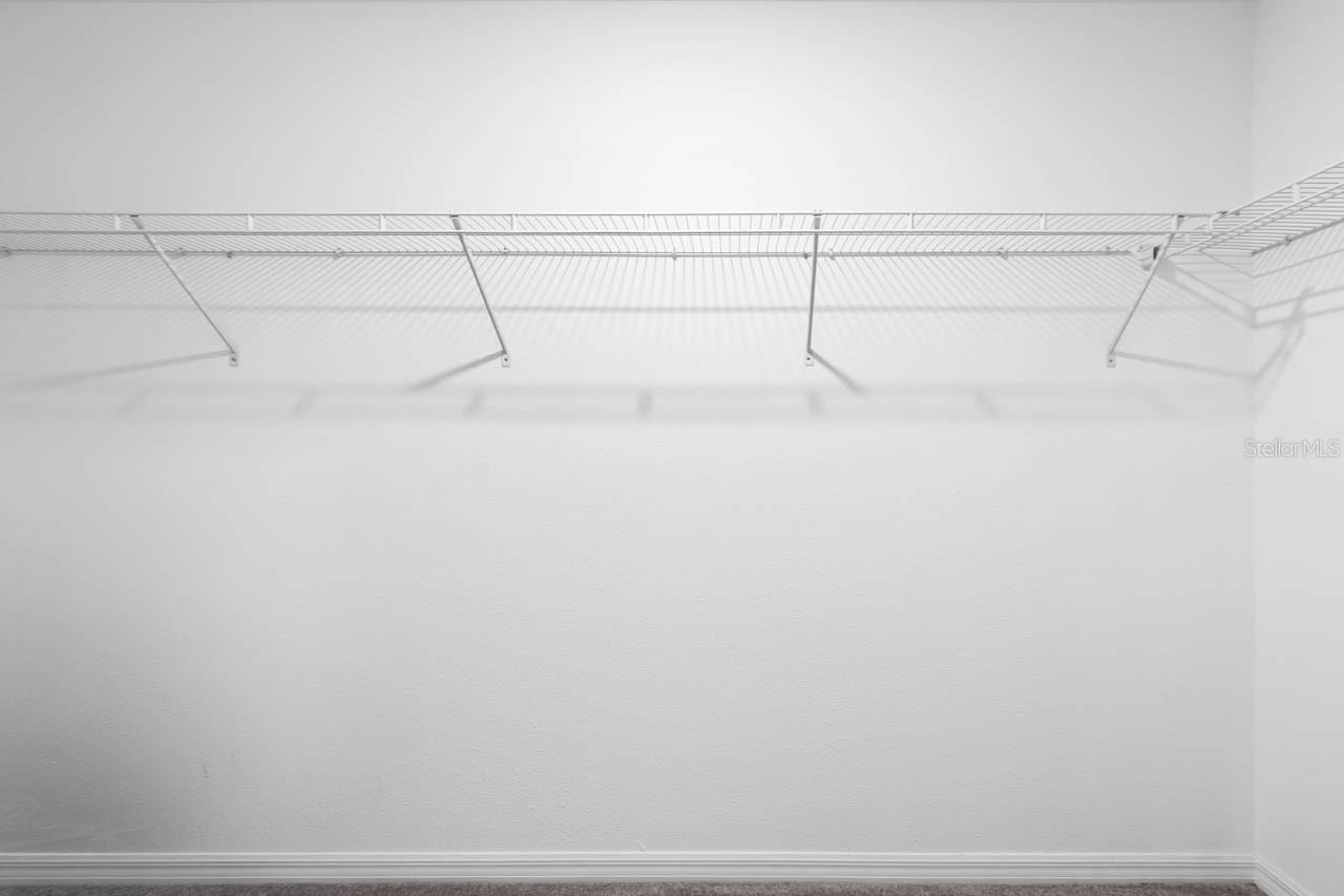 VISTA PALMS - Residential Lease