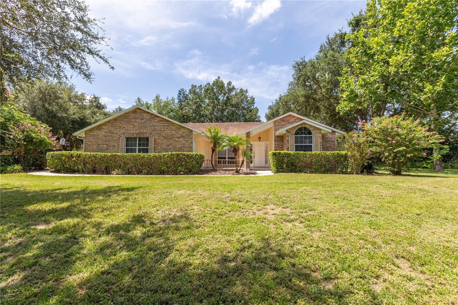 14933 THOROUGHBRED LN