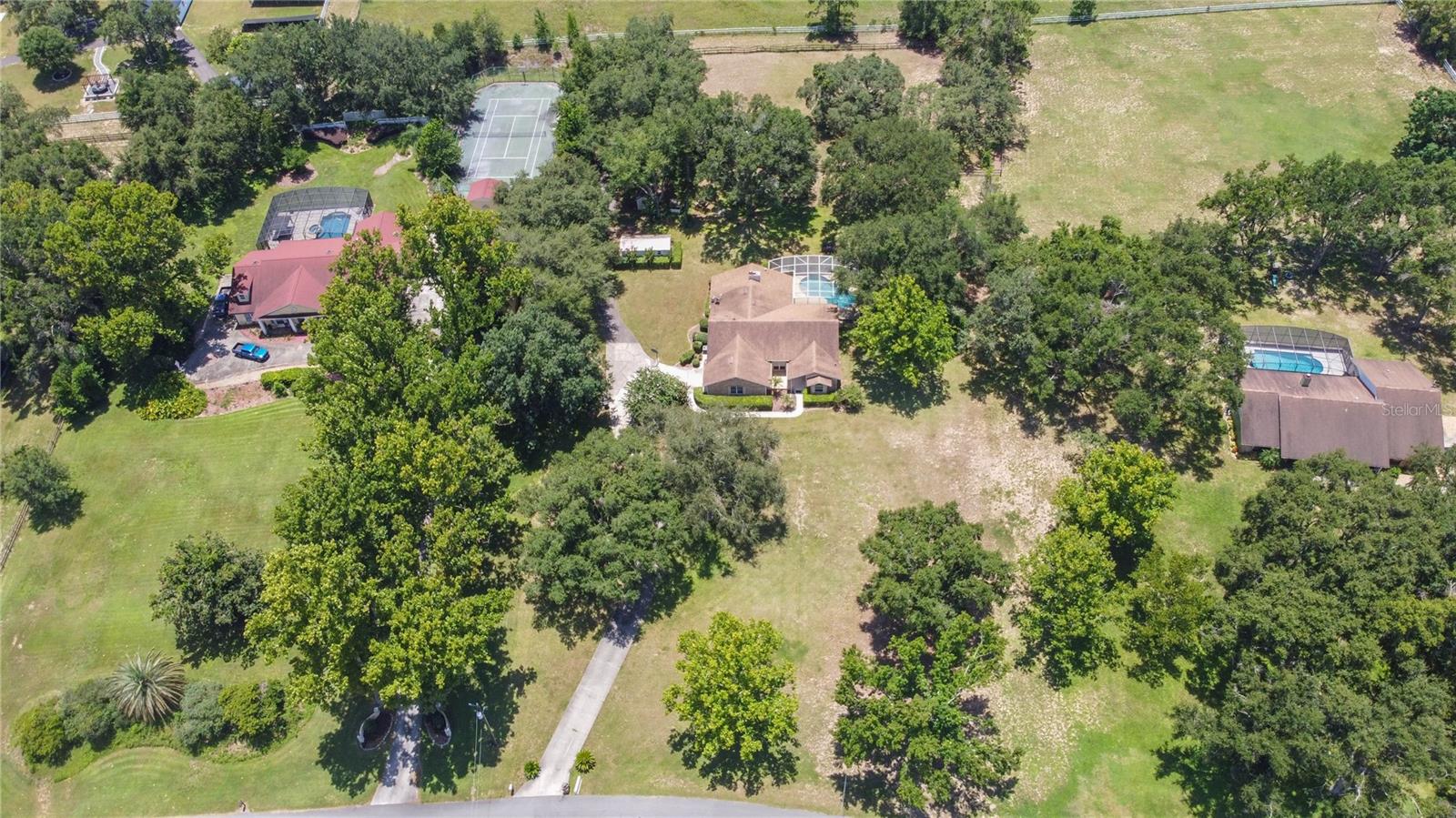 14933 THOROUGHBRED LN