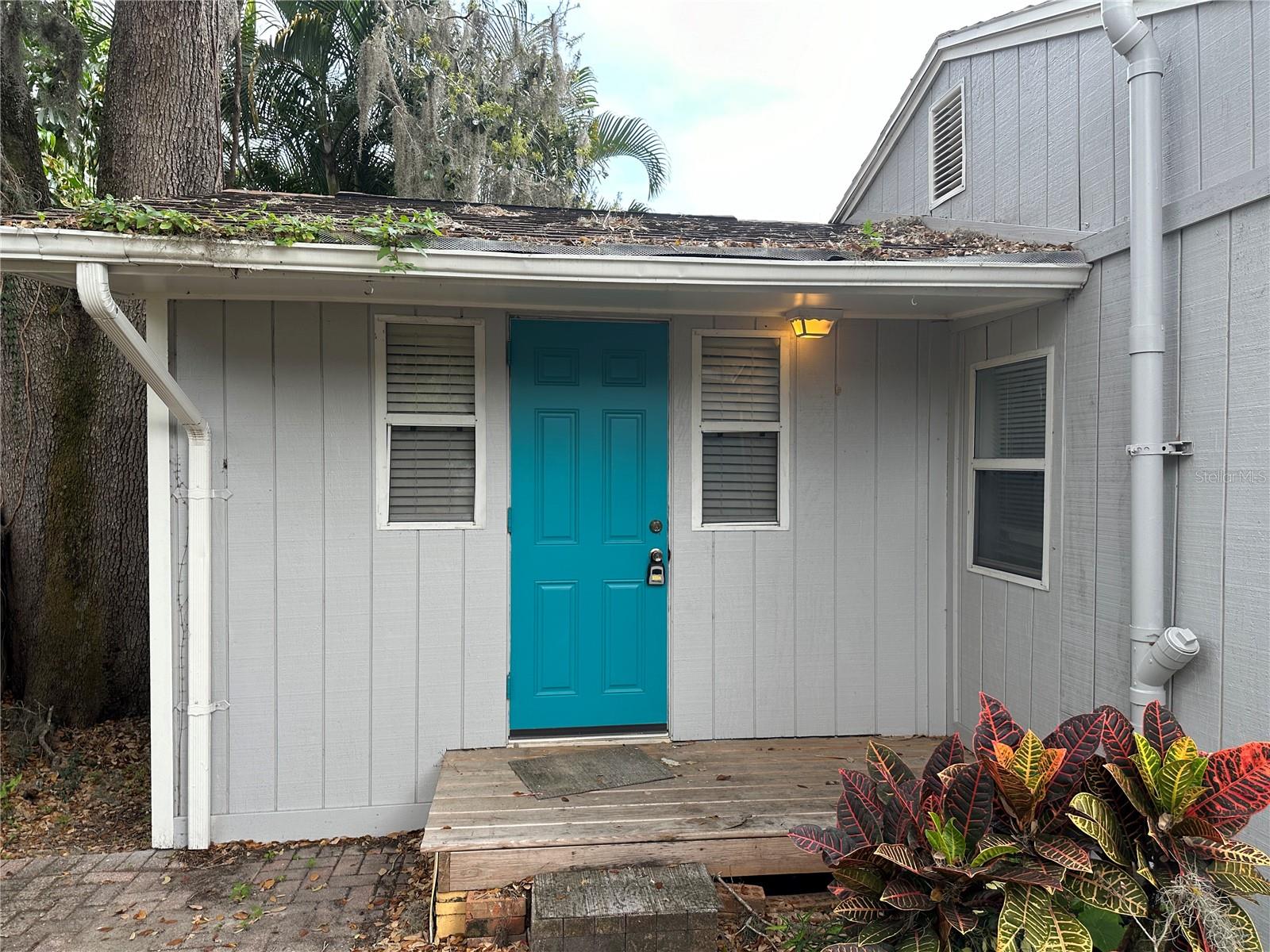 Location Location! Adorable efficiency for rent in mills/50 district. Laminate floor and tile throughout. Full kitchen with eating space and two closets. Easily accessible to I-4 or the 408, walking distance to restaurants, fresh market, shopping, nightlife, banking, and more. Pets are considered on a case-by-case basis. Renters insurance is required.
