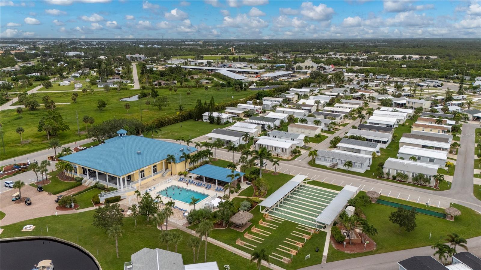 WINDMILL VILLAGE - Residential