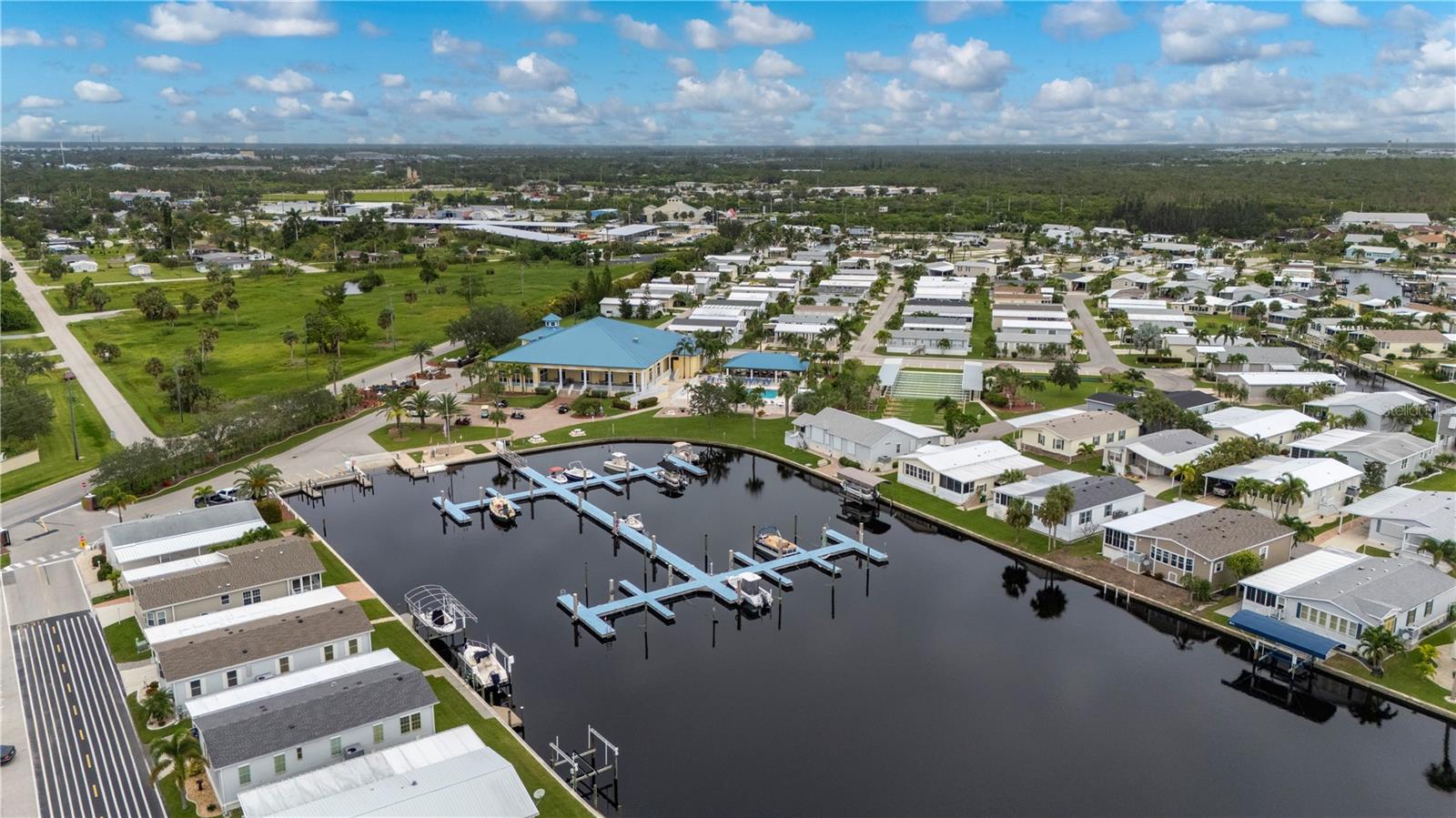 WINDMILL VILLAGE - Residential