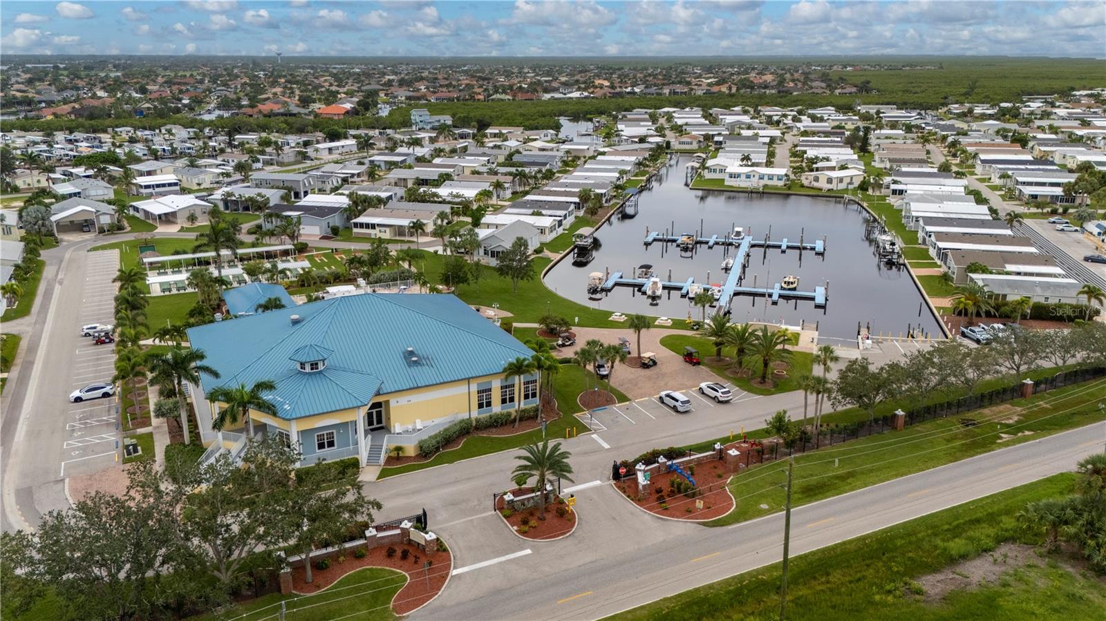 WINDMILL VILLAGE - Residential