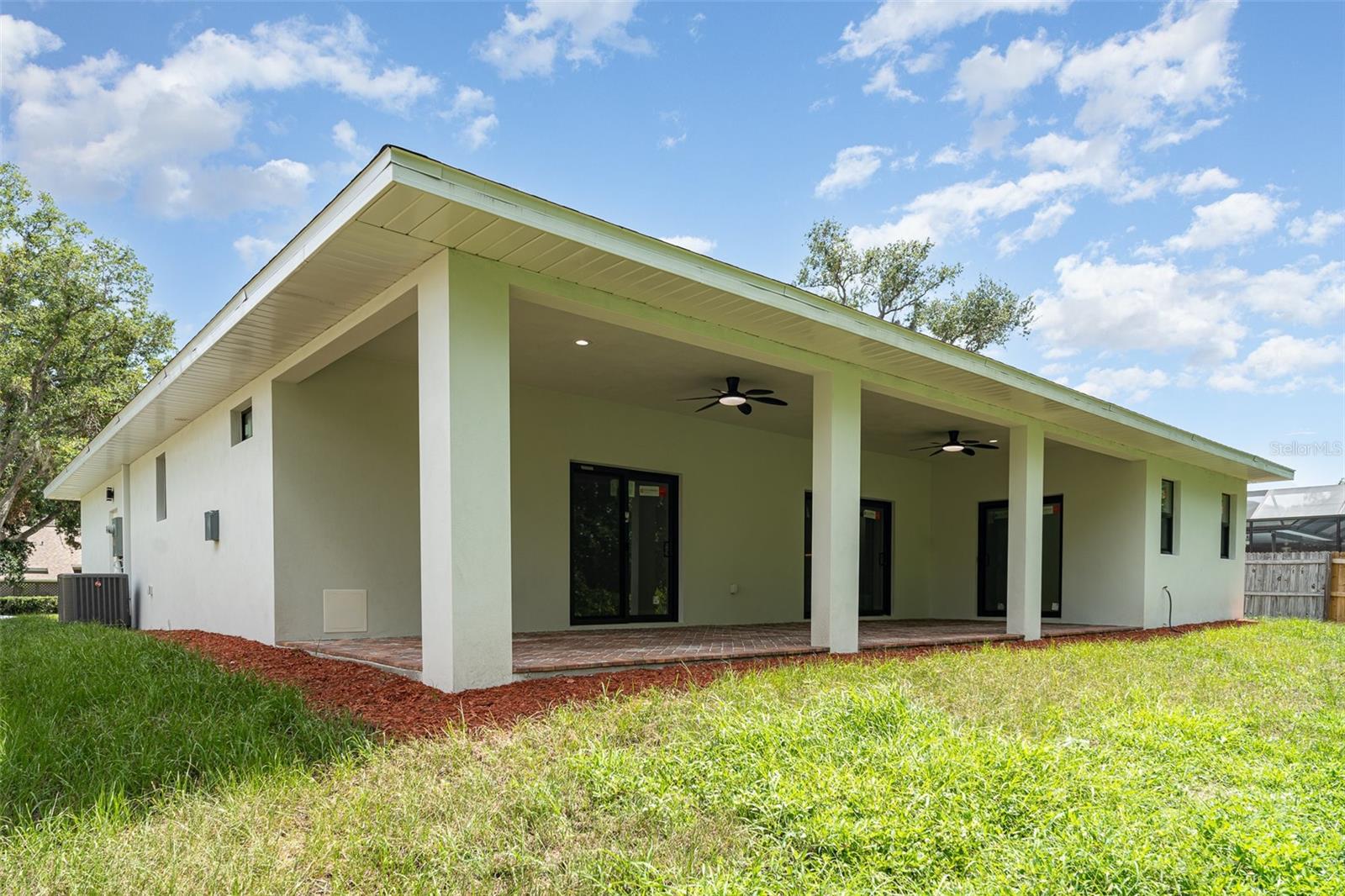 COLONIAL OAKS - Residential